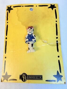 Blossom Bucket Whimsical Polka Dot Cat Figurine In Dress & Bow Brooch